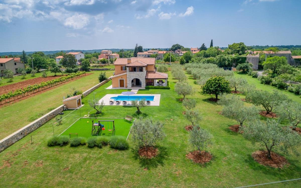 Villa Oliveta By Istrialux Filipana Luaran gambar